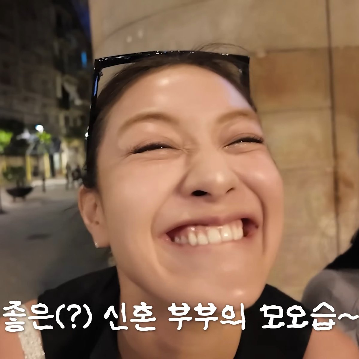 WithPJihyo's tweet photo. she was annoying tf out of Jeongyeon😭😭😭😭😭😭 https://t.co/uBMCSbJBUE