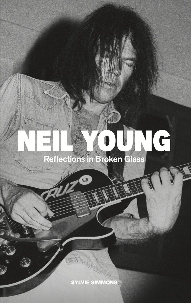 BluesMattersMag's tweet photo. A revised and expanded edition of Sylvie Simmons' acclaimed Neil Young biography Reflections in Broken Glass is now available.

Featuring new material and decades of interviews.

Read more:
 https://t.co/wgVaR93Cmt https://t.co/RWdIBhDZcz