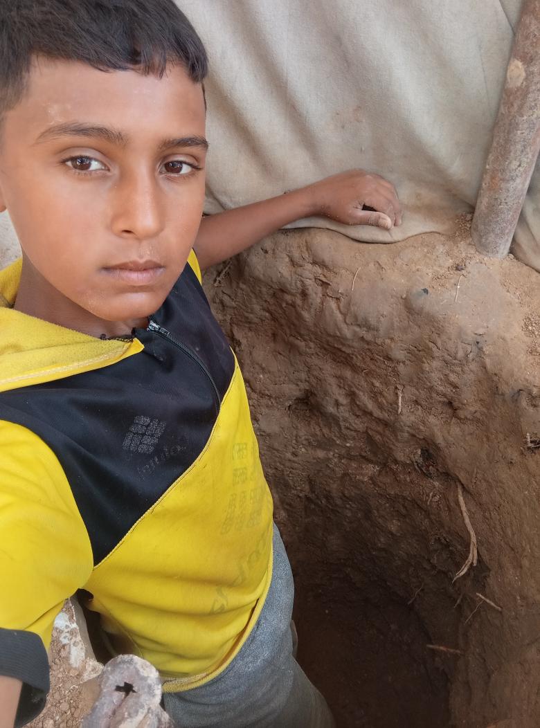 abood215618's tweet photo. To all the compassionate hearts watching us right now...
We are the children of Gaza, living amidst the rubble and the sounds of explosions. We have no food, no clean water, no shelter to protect us from the cold and fear.
Please do not ignore our tears." https://t.co/9nqTc1aCv6