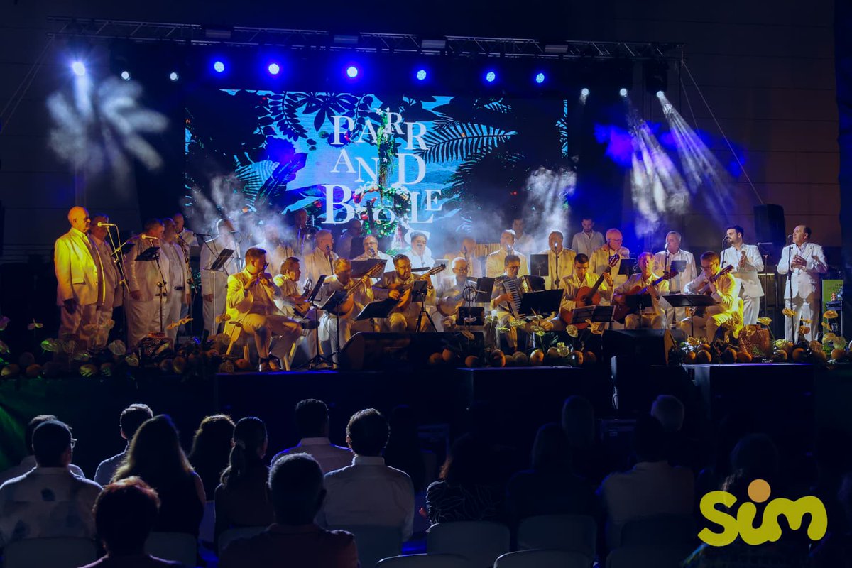 Parrandboleros's tweet photo. 🍈🎶 Fue un orgullo participar en el inicio de la #SIM2026, con @RuthLorenzo como pregonera de una gala que dio paso a nuestro concierto.

Gracias a @SIMTorrePacheco, Visual Event, @PedroAngelRT , @carmen_conesa , al público y a Diego Garnés por estas magníficas imágenes.✨ https://t.co/HsPb94TMvX