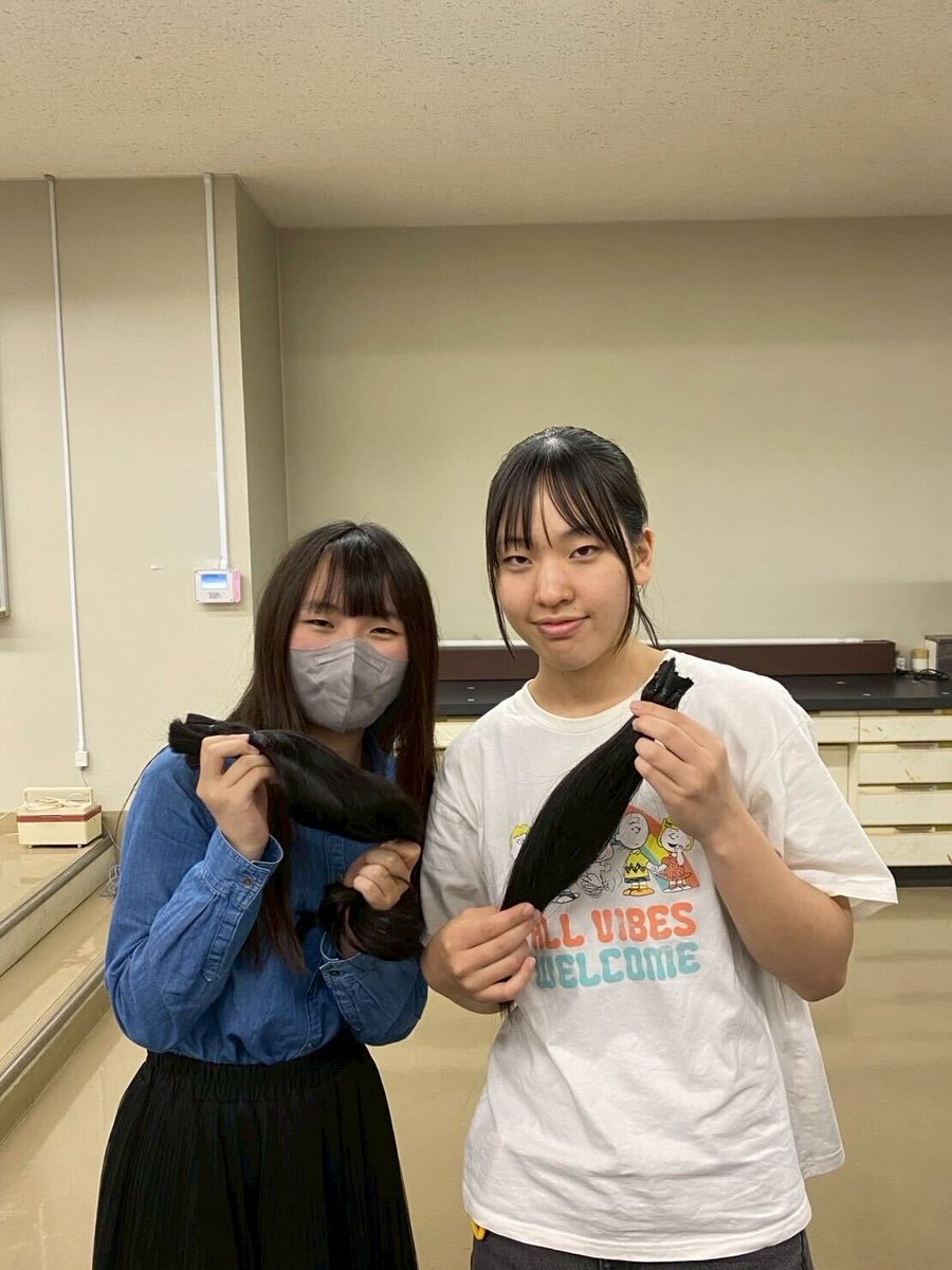 HairForChildren's tweet photo. こんにちは！
本日7月2日は、「1年の折り返しの日」だそうで、時間が経つのがとても早く感じてしまいますね👀
私たちも「髪の毛の悩みを抱える子どもたちに多くの笑顔を届けられますように」とメンバー一同願いながら、日々の活動に励んでいます💪🏻
今週も温かいご支援・ご寄付をありがとうございます💞 https://t.co/l0g6ewsShD