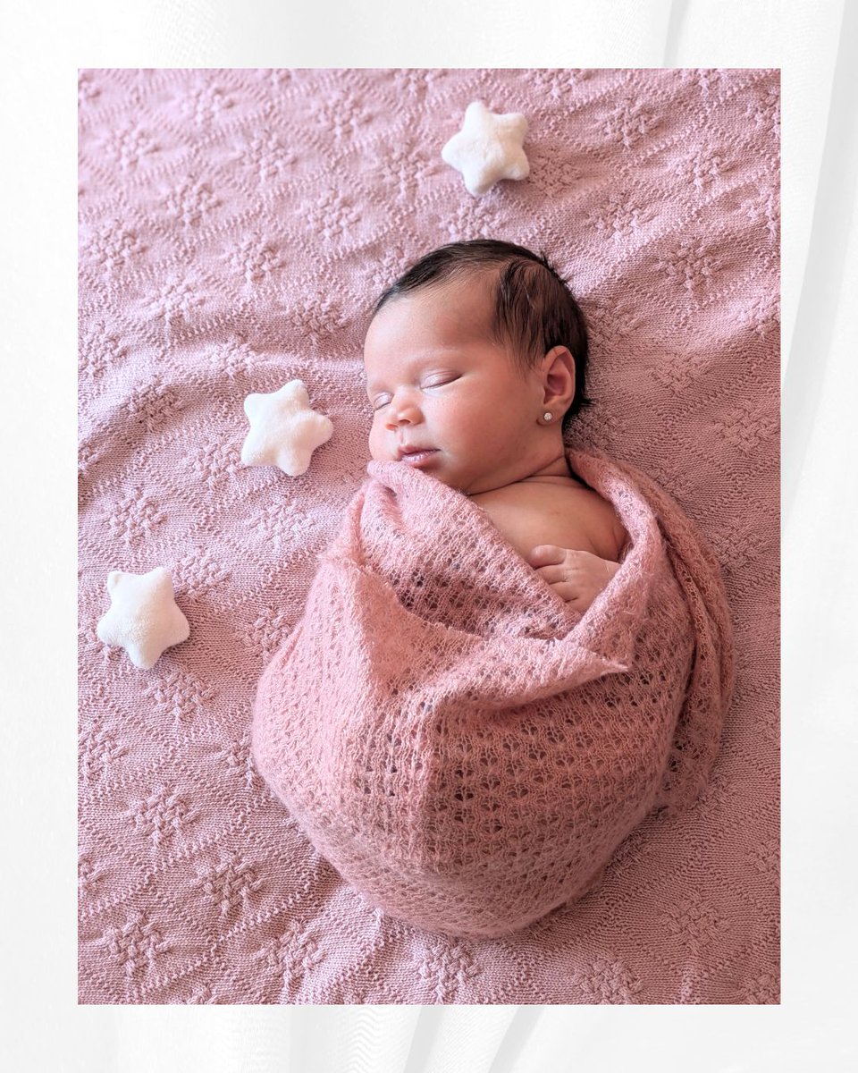Pili_stage's tweet photo. Y el otro día le hice esta foto al bollito de la familia.
:) Adorable.
#Eira #sobrina https://t.co/cLqMsRO9aM