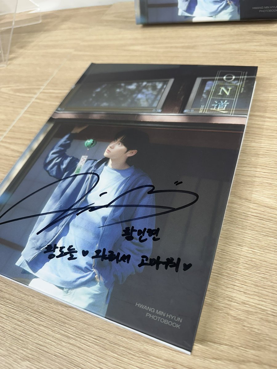 MH_Marryme95's tweet photo. MD 다 너무예뻐서 눙물이나 https://t.co/KqpjJot2CT