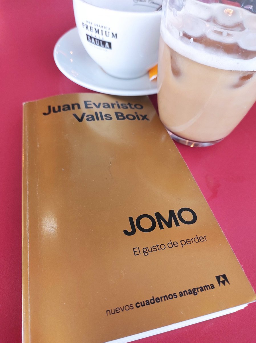 ladylibrorojo's tweet photo. Ahora sí, reseñas enviadas a @tdetour 📨📨📨
#MaterialesParaUnaPesadilla @cajanegraedit
#JOMO @AnagramaEditor https://t.co/dFDxXdxVBX