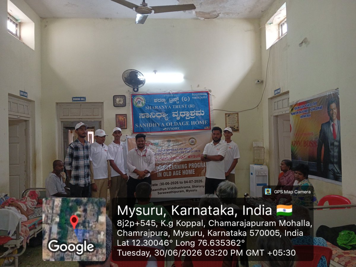 MYBMysuru's tweet photo. MY Bharat Mysuru organized an Experiential Learning Programme at Sandhya Old Age Home, Sharanya Trust, Saraswathipuram. Volunteers interacted with senior residents, promoting empathy, compassion, and meaningful intergenerational bonding. 

@mybharatgov @YASMinistry #MYBharat https://t.co/IZoLDjgUmh