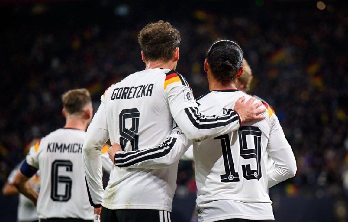 andresweiss_'s tweet photo. Se vienen MÁS noticias:

Según BILD, es probable que Leon Goretzka, Leroy Sané, Antonio Rüdiger, Pascal Groß y Oliver Baumann hayan jugado su ÚLTIMO partido para Alemania.

Se espera que después del fracaso en el Mundial haya cambios profundos en las próximas plantillas, con mucha mayor presencia de talentos jóvenes.

Y eso SE CELEBRA.