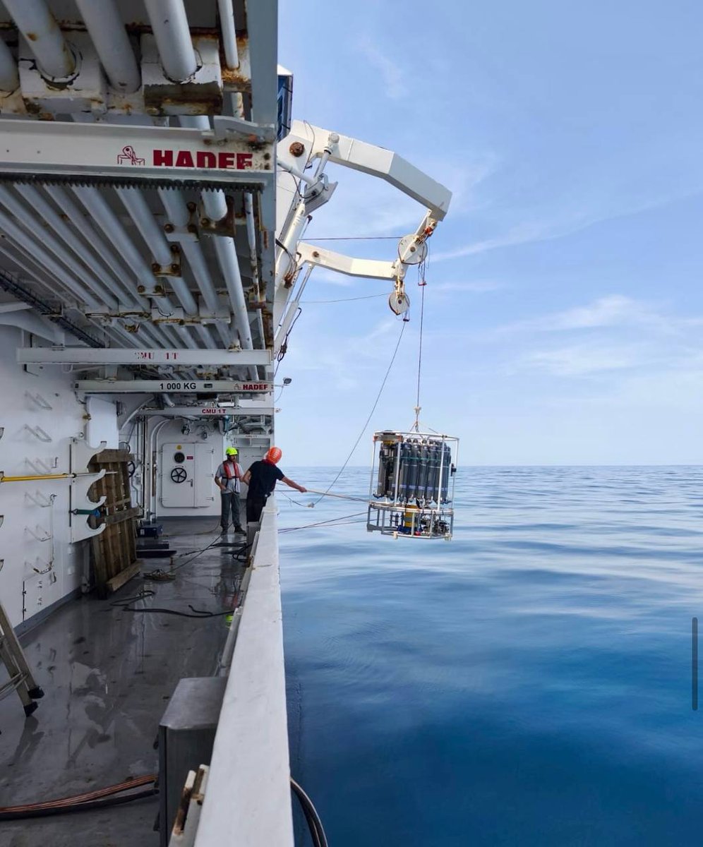 IIM_CSIC's tweet photo. 🌍🌊 Del Ártico a la Antártida.

El IIM-CSIC lidera #FICARAM+, un proyecto internacional que estudiará cómo responde el océano al cambio climático con tres campañas oceanográficas y más de 40.000 observaciones.

🔗 Noticia completa: https://t.co/DcTABFFOYC https://t.co/vU0hFXpM4n