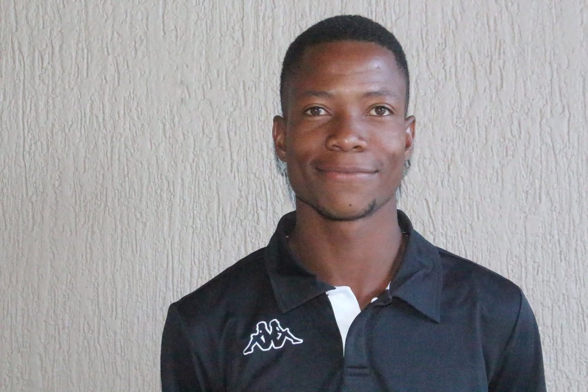 FootyNamibia's tweet photo. 🇿🇼 NGARUKA JOINS PLATINUM FC! ✍️

30-year-old African Stars FC centre-back Vitapi Ngaruka has completed a move to Zimbabwe Premier League side Platinum FC for reported fee of USD 25k

Ngaruka joins fellow former African Stars midfielder Mbakondja Tjahikika, who signed for the club last year.