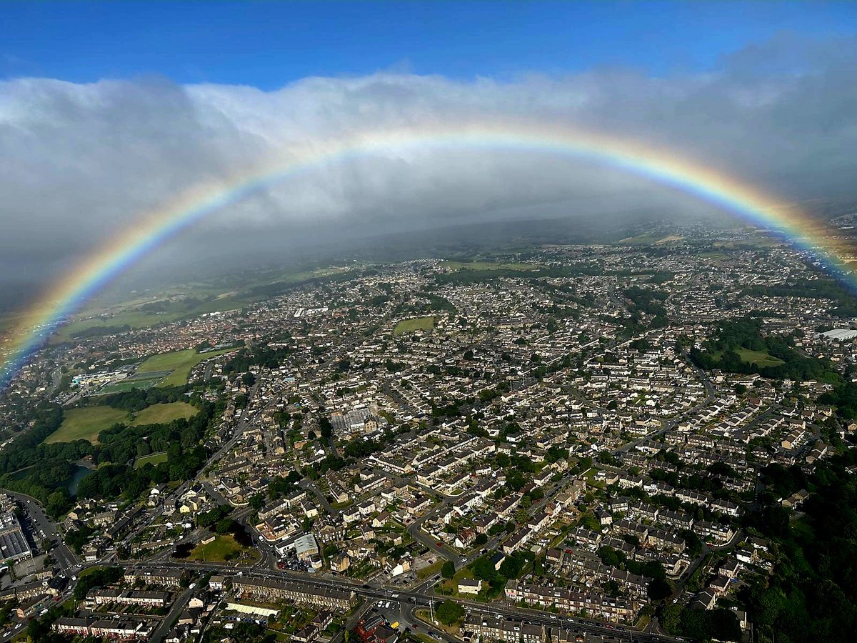 NPASNorthEast's tweet photo. A rainbow over Bradford this morning. ^JRH. https://t.co/gKYF7bc1os