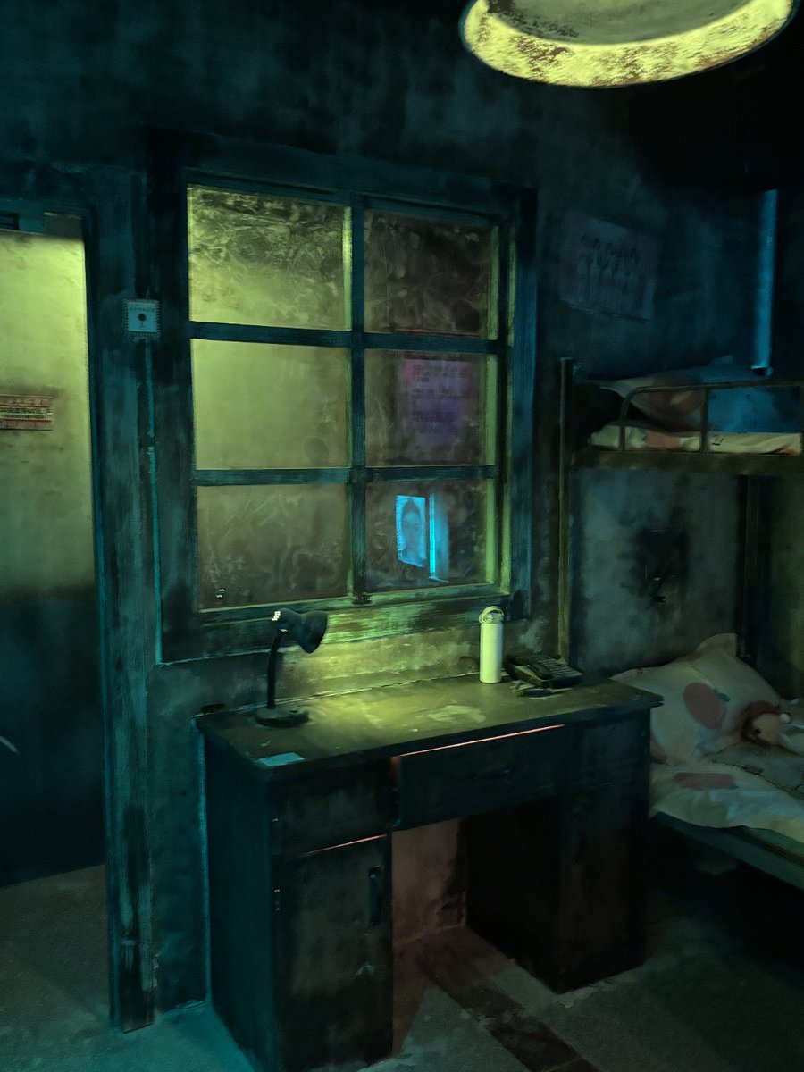 Karen6377980794's tweet photo. Locked in a dim chamber—cracked cipher on the wall, rusted keyhole by the dusty mirror, 60 minutes to decode before the exit slams. Will you escape https://t.co/rfKkJ0uTTO
