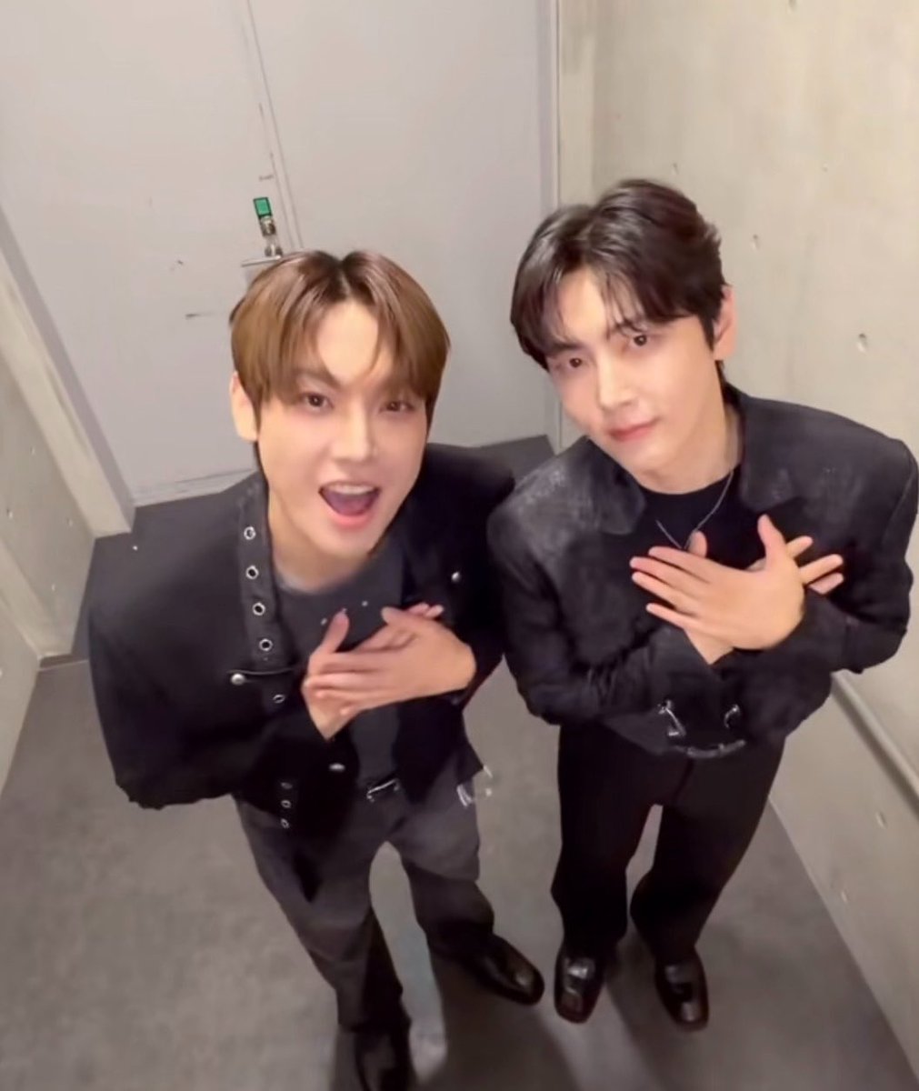 sg___910's tweet photo. 너무 귀여워ㅠㅠ https://t.co/uiRONjCDCM