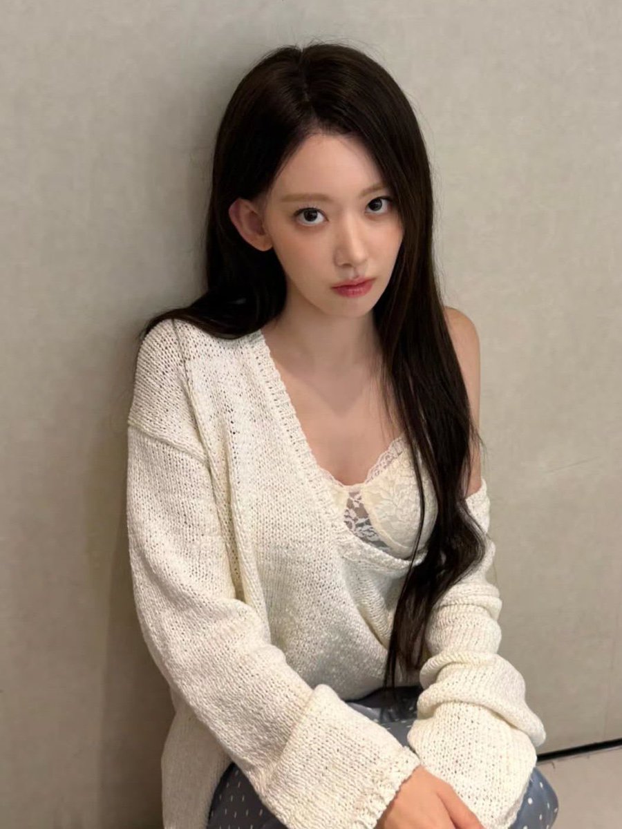 s39hyewonnn's tweet photo. 宮脇咲良さんのイメチェンメロすぎる

←3日前                                             昨日→ https://t.co/2mmV5GbatA