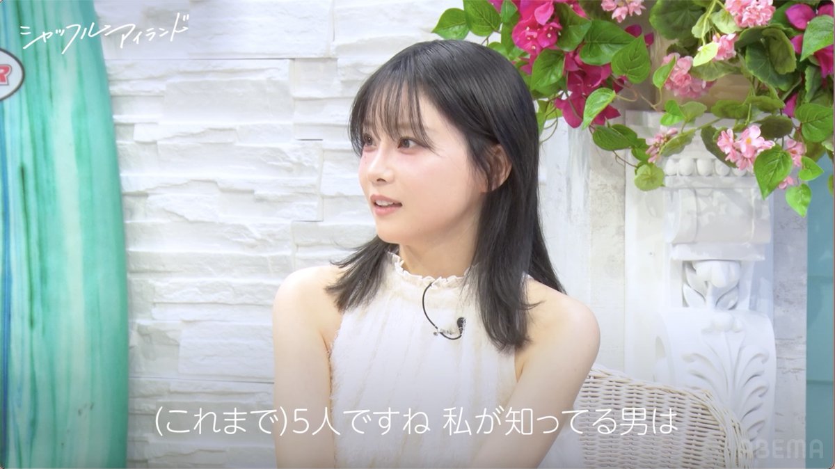 papiyonkun2's tweet photo. 重盛さと美さん、これまでに味わった人数は「5人」らしいwww

こんな爆美女が片手で収まるほどってマジ！？と話題にwww https://t.co/49JyGcFp5q
