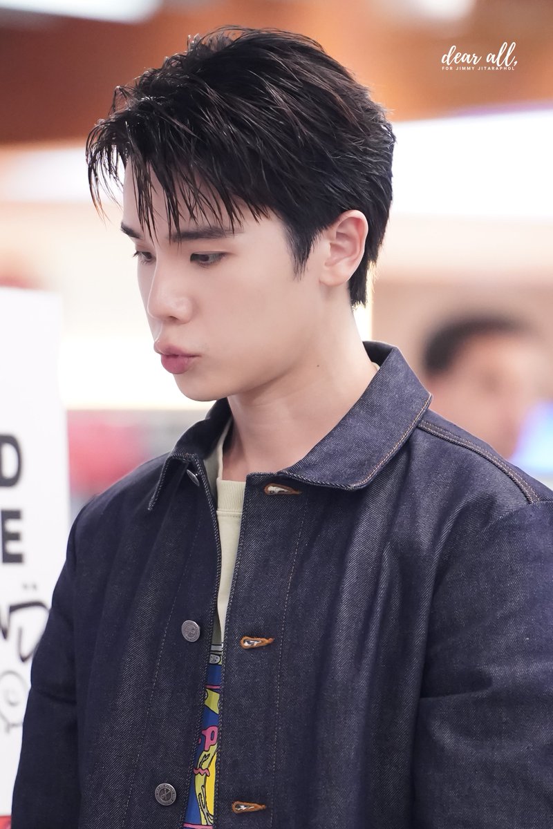 _dearall's tweet photo. จิมมู่วรายงานตัวคับ 😗

JIMMYSEA COOKING CHARITY

#TheWorldinOneBite2026xJimmySea https://t.co/0eZIIF2mLm