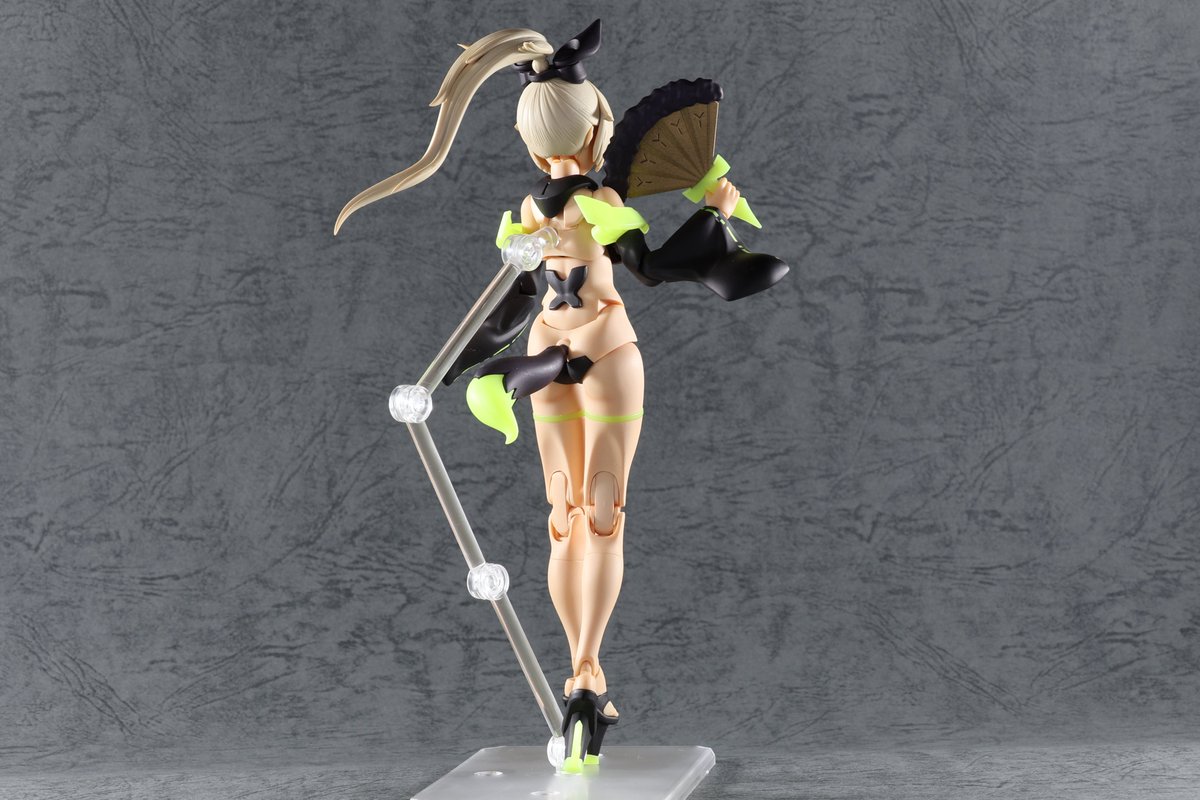 Pracha0828's tweet photo. #メガミデバイス #プラモデルライフ
朱羅 玉藻ノ前 宴 完成したでござる。
先日発狂したように太腿についた汚れを塗装ごとペイントリムーバーで落とそうとしてABSの関節が粉々に。
寛容なるコトブキヤ様の温情によりパーツを発送していただきました。
('A`)ありがとうございます。なんでもしまむら。 https://t.co/rtz57bD0JG
