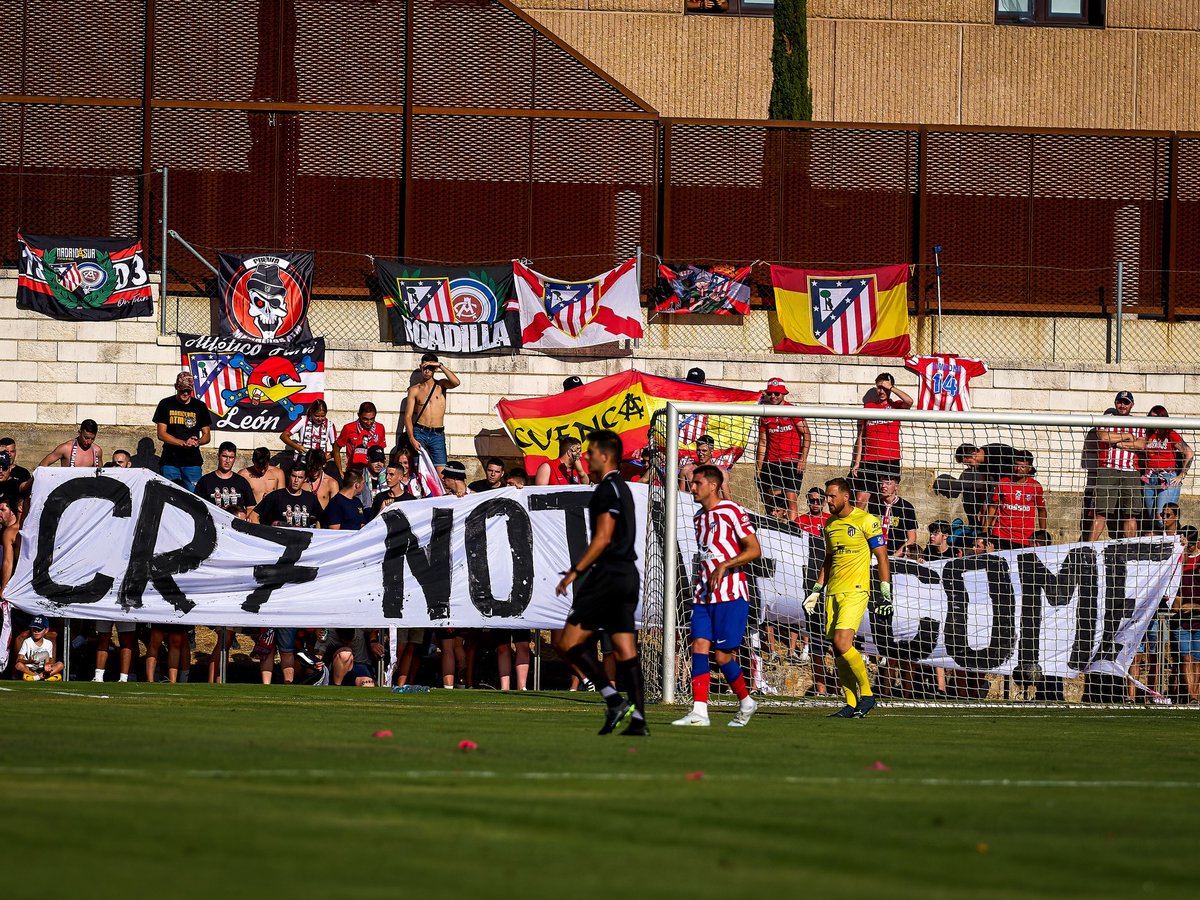 DxnMolinismo's tweet photo. Jamás olvidaré los días de verano de 2022 cuando corrían rumores sobre el fichaje de Cristiano Ronaldo por el Atlético de Madrid. https://t.co/0KZrlvuFS4