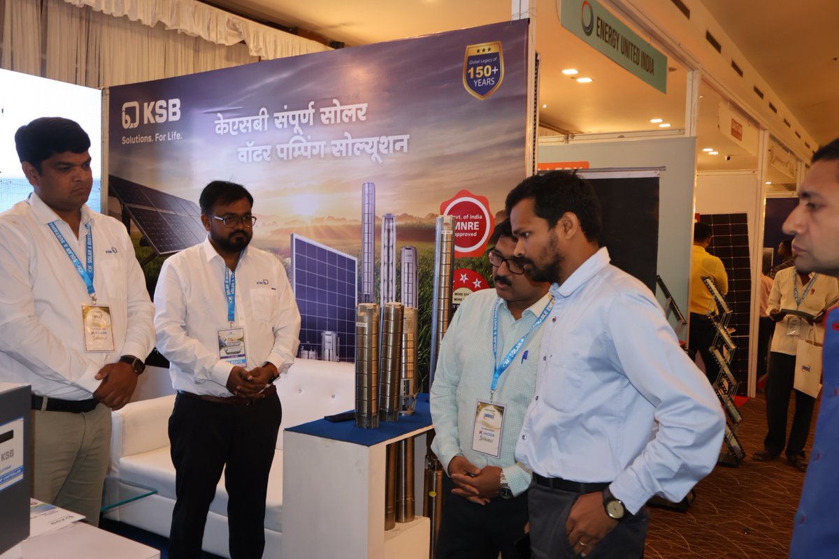 BiharEnergy's tweet photo. सौर ऊर्जा से सशक्त होगा ग्रामीण बिहार! 

पटना में ऊर्जा विभाग बिहार सरकार, ब्रेडा और कॉन्फेडरेशन ऑफ इंडियन इंडस्ट्री (CII) के संयुक्त तत्वावधान में दो दिवसीय "सोलर एंड सस्टेनेबल एनर्जी समिट एवं प्रदर्शनी" के दूसरे दिन बीएसपीजीसीएल के प्रबंध निदेशक श्री विशाल राज (भा.प्र.से.) ने कहा कि पीएम-कुसुम, फीडर सोलराइजेशन, कैनाल-टॉप एवं कैनाल-बैंक सौर परियोजनाएं कृषि क्षेत्र को ऊर्जा आत्मनिर्भर बनाने और किसानों को दिन के समय गुणवत्तापूर्ण एवं विश्वसनीय बिजली उपलब्ध कराने में महत्वपूर्ण भूमिका निभाएंगी।

उन्होंने बताया कि राज्य में पीएम-कुसुम योजना के प्रथम चरण के कार्यों में तेजी लाई जा रही है तथा कैनाल-टॉप सौर परियोजनाओं और हरित ऊर्जा अवसंरचना के विस्तार के लिए प्रभावी कार्ययोजना पर तेजी से काम किया जा रहा है।

@mnreindia @FollowCII @KumarBulo @EnergyBihar @IPRDBihar 

#BiharEnergy #BSPHCL #BSPGCL #PowerSector