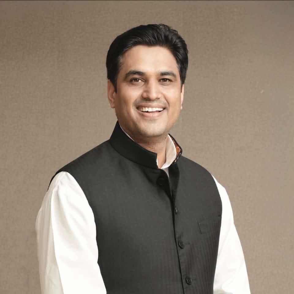 SURESHBANAR's tweet photo. किशनगढ़ विधायक डॉ. श्री @DrVikasAjmer जी को जन्मदिन की हार्दिक बधाई एवं शुभकामनाएं।

ईश्वर आपको स्वस्थ, सुदीर्घ एवं खुशहाल जीवन प्रदान करें यही कामना है।

#happybirthday https://t.co/bAg6CuYD7f