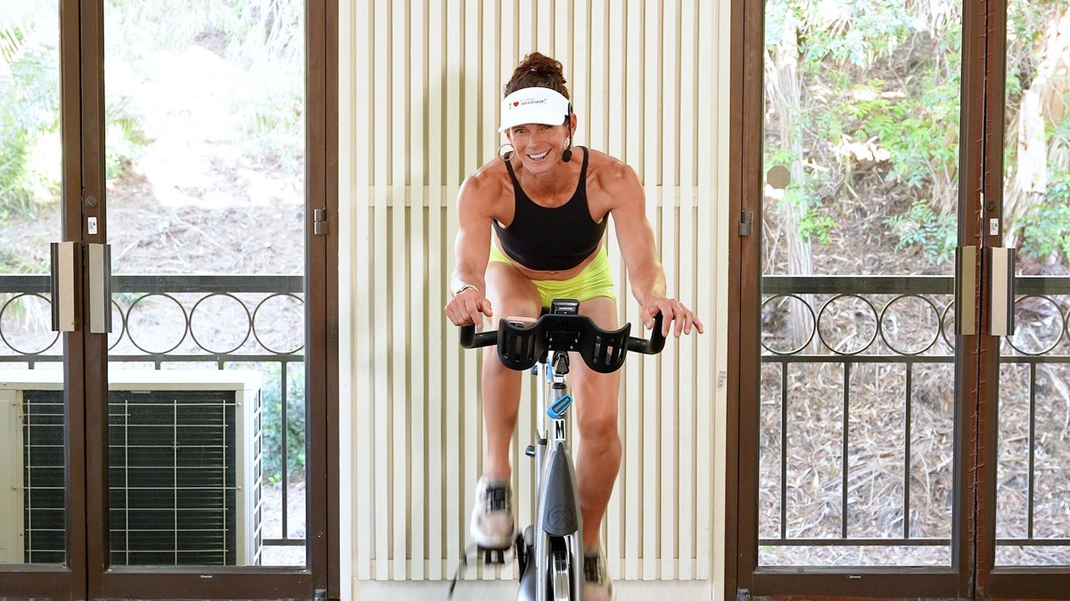 StudioSWEAToD's tweet photo. A BRAND NEW All Bike, All Burn with Rebecca has just been released in the SSoD class library!

𝐋𝐢𝐧𝐤 𝐭𝐨 𝐒𝐭𝐫𝐞𝐚𝐦

https://t.co/VCpNM4FNAo

👆👆👆 https://t.co/ChbSwV5TOf