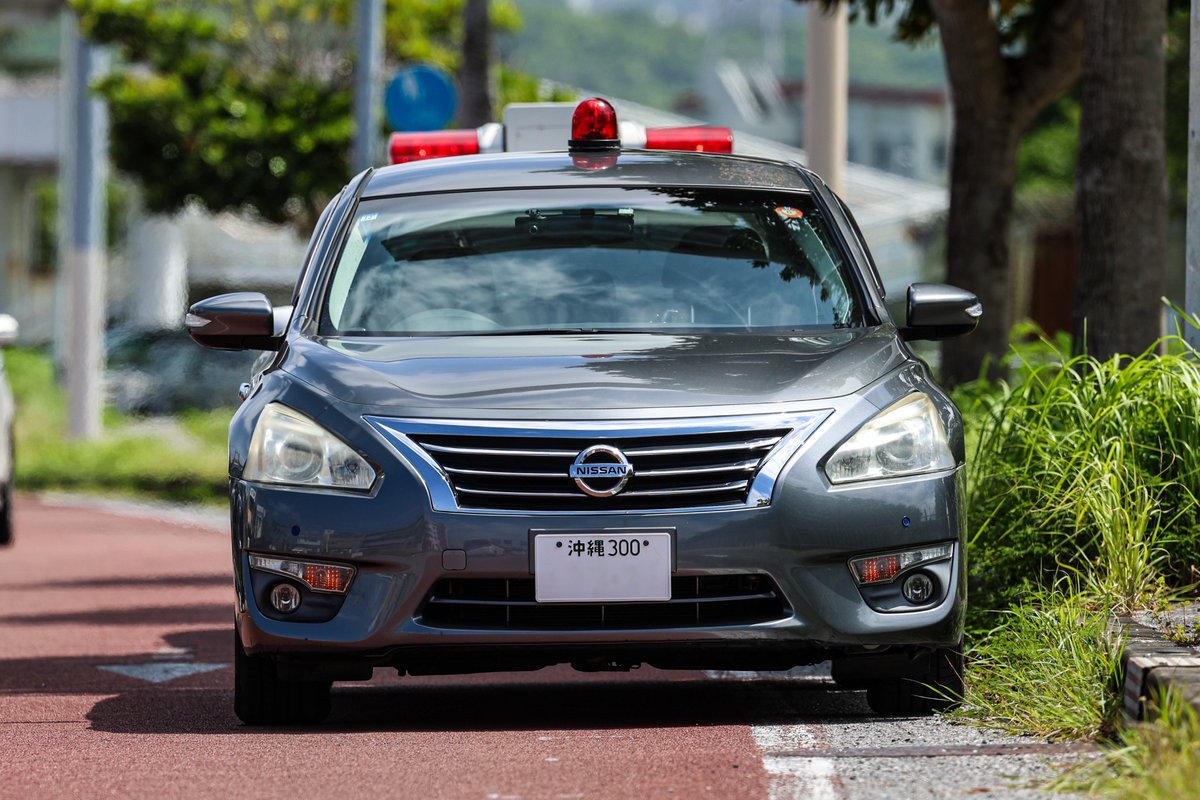 TAKUTO_4321's tweet photo. 沖縄県警察 覆面パトカー
インプレッサG4
アリオン
キザシ
ティアナ https://t.co/1xRvRqz26x