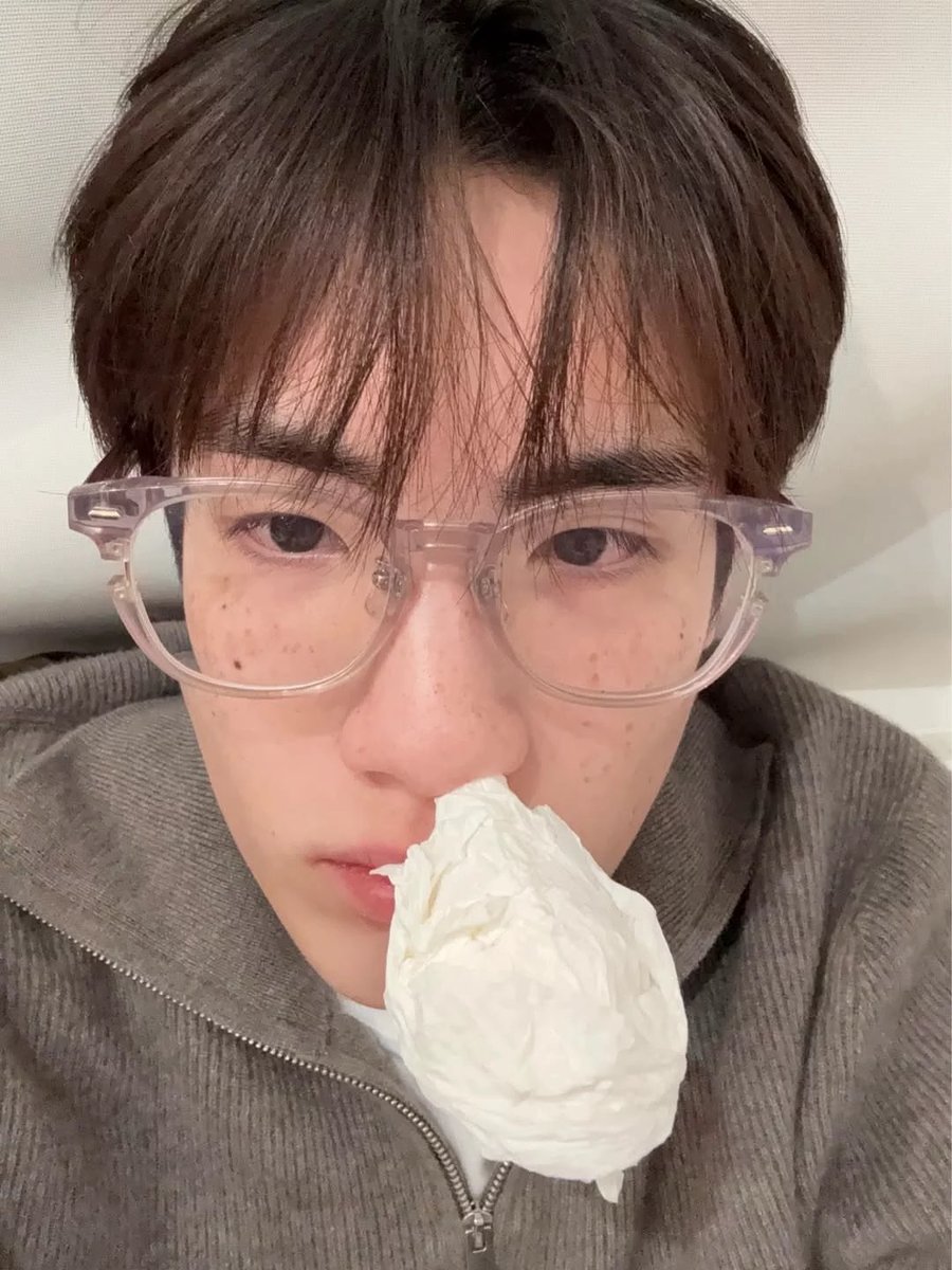 starcuteeiei's tweet photo. วิ่งแลกแว่น https://t.co/Cn9OMvb9jl