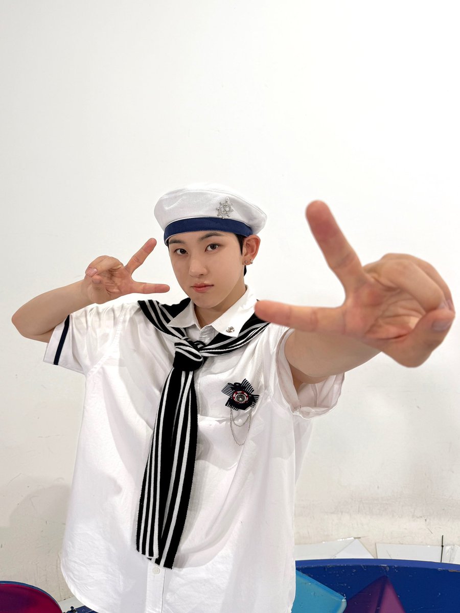 kickflip_jype's tweet photo. 📸ᴋɪᴄᴋᴋɪᴄᴋᴅᴀʏ

260702
Mnet 엠카운트다운 MC 계훈

#KickFlip #킥플립
#계훈 #Kyehoon https://t.co/I0LLOlHYoc