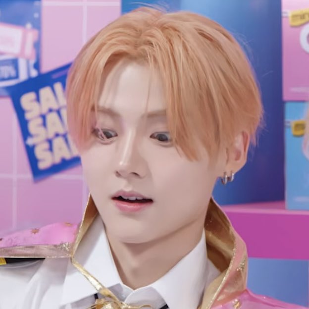 wonyangiful's tweet photo. he’s always so expressive on upcono esp when as unmasang 😭😭😭 sangwon pls never change https://t.co/l0It44XoLJ