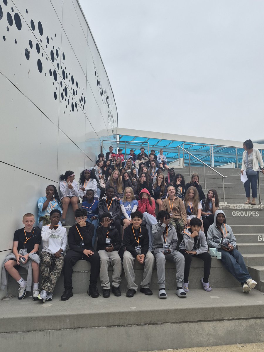 StBenedictDerby's tweet photo. Arrived in France with Y7. Just heading in to Nausica 🐟🐠🦈 #TeamBlue #Becauseitsthere https://t.co/sRFl3Roku4