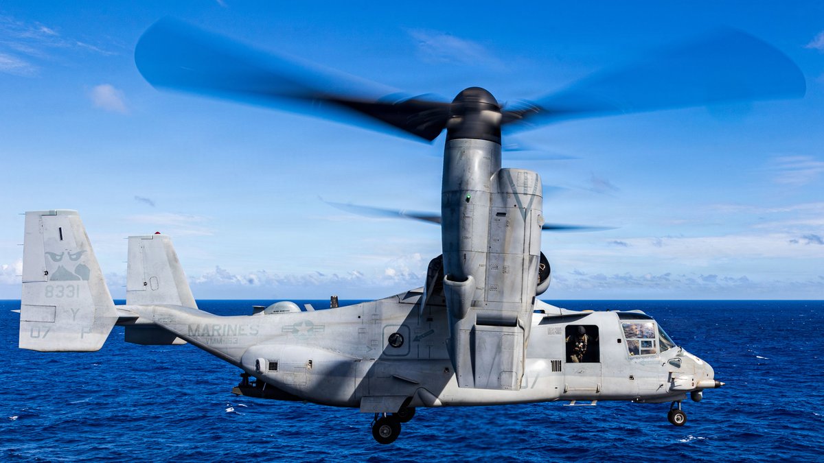 US7thFleet's tweet photo. We lift heavy. 💪

MV-22B Ospreys launch and land on the flight deck of USS Boxer during flight operations in the Indian Ocean. Persistent presence guarantees maritime dominance and maintains long-term regional stability.

#BlueGreenTeam | #US7thFleet https://t.co/YRBhhOyZDF