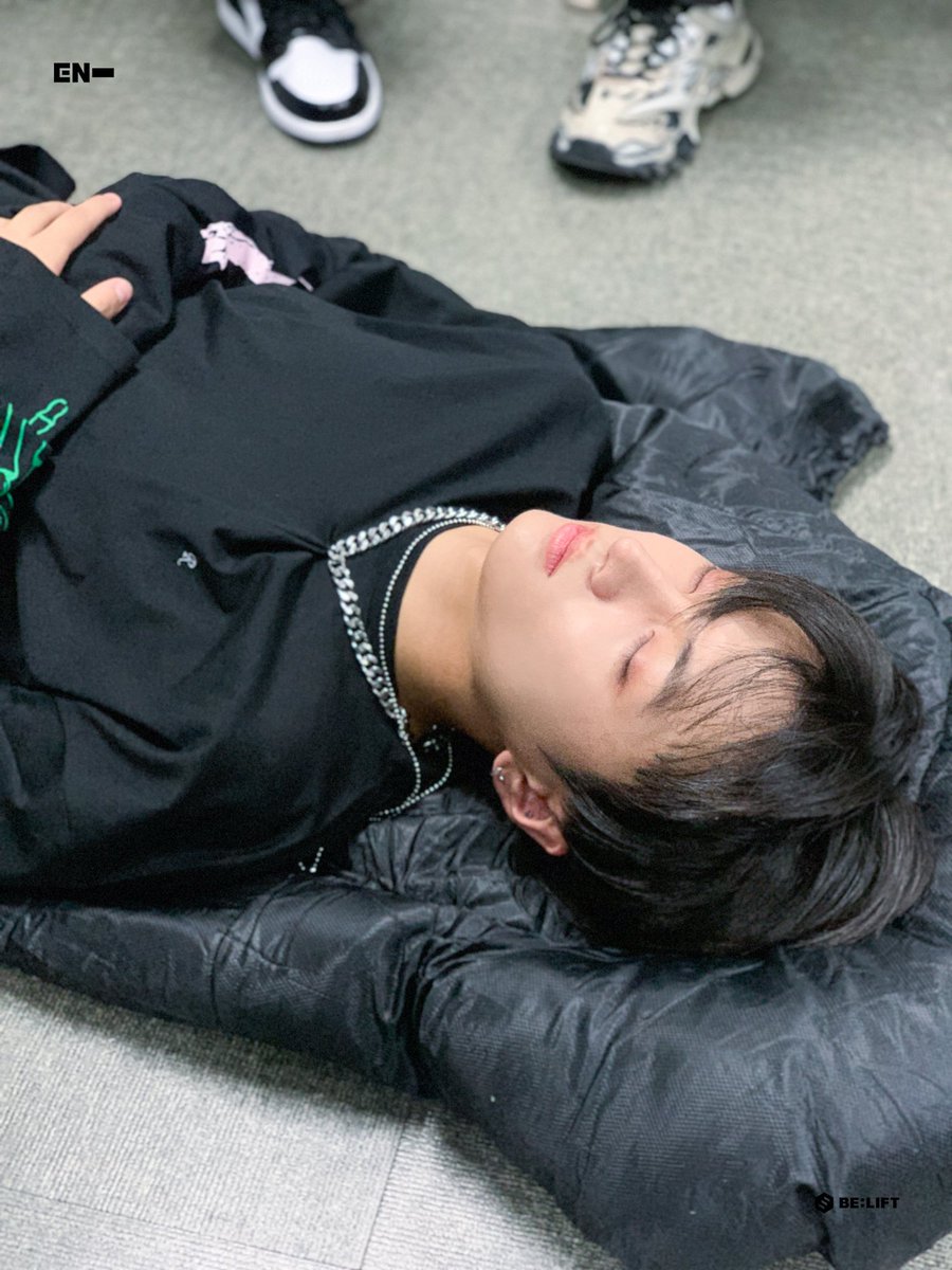 myrockcatroll's tweet photo. 눕쫑 https://t.co/txxnjjL6Qc