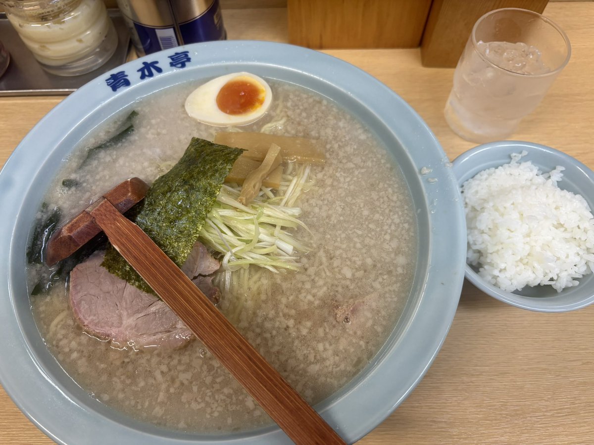 ziosuu's tweet photo. 今日のラーメン🍜 https://t.co/gA4dskAqV6