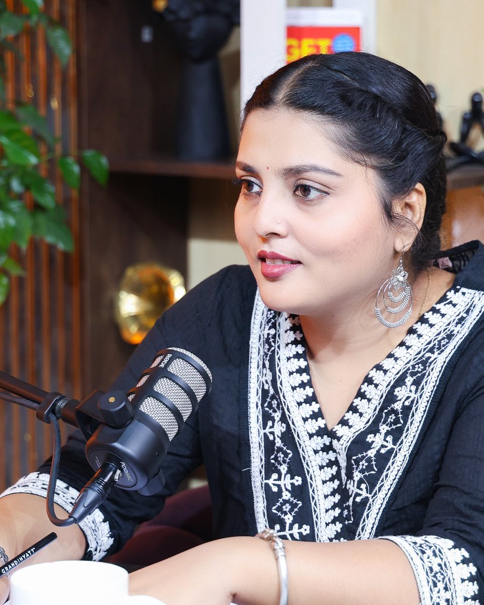 VividhTalks's tweet photo. Confidence isn't about size - it's about embracing who you are and owning your story.
Join us for an inspiring conversation with Sneham Choudhary.
Watch the full podcast on Vividh Talks -https://t.co/DCwXeJkSM0
#PlusSizeWomen #PlusSizeIndia #WomenEntrepreneur #VividhTalks https://t.co/iGwQthYMaJ