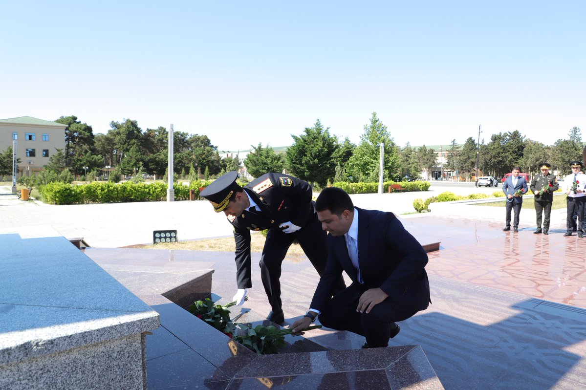 NeftcalaRayonIH's tweet photo. Neftçalada 2 İyul- Azərbaycan polisinin yaranmasının 108-ci ildönümü qeyd olunub.

Ətraflı: https://t.co/E0K5YXGKKM https://t.co/fmSkqQf6Es