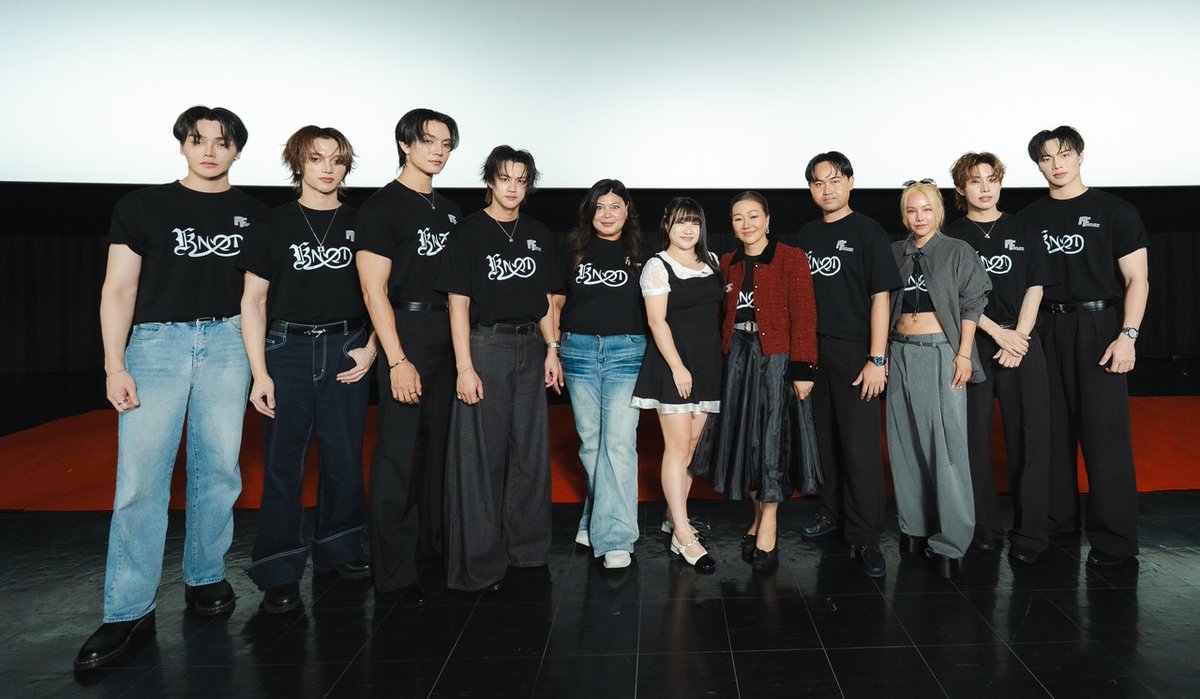 The100ChannelT1's tweet photo. 💖 🎀 "โบ๊ท–โอ๊ต" เปิดประตูสู่จักรวาล Omegaverse✨ 
🎞️ กลิ่นอายความรักอบอวลในงาน KNOT PREMIERE EPISODE 1🔐

ชมภาพบรรยากาศ https://t.co/EHB6ubqrrD

รับชม Clean Version ย้อนหลังทุกวันพฤหัสบดี เวลา 23.00 น. ทาง YouTube : MFlow Entertainment

#KNOTseries #KNOTPremiereEpisode1 
#BoatYongyut #OatPasakorn #BoatOat #MFlowEntertainment
