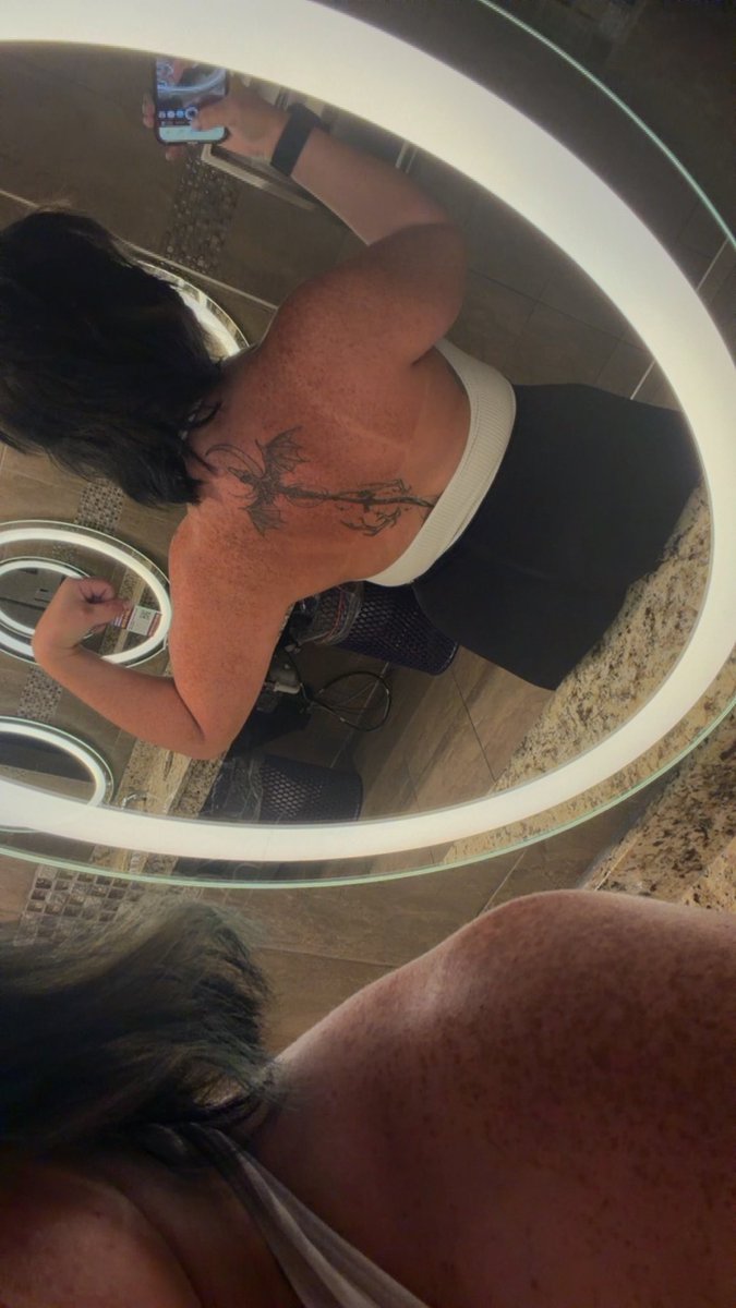 hellatay1's tweet photo. strong enough to carry my own problemsโฆ and probably yours too.๐ซฃ๐
#GymGirl #FitGirl #FitnessJourney #GymLife #GirlsWhoLift #FitCheck #Selfie #MirrorPic #WorkoutMotivation #GymMotivation #Progress #ThickFit #AltGirl #GymTok #FitnessLifestyle https://t.co/EPYX5V9nv1