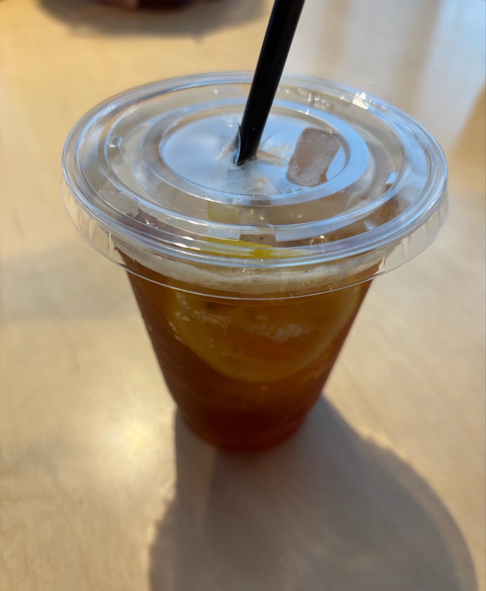 4L3k2D7FDF's tweet photo. クラフトコーラ🫚醤油も入っているとのこと。美味しかった。
お世話になった方々へ恩返しができればと向かったら、お土産貰ってしまった🥹 https://t.co/bZnA97W40X