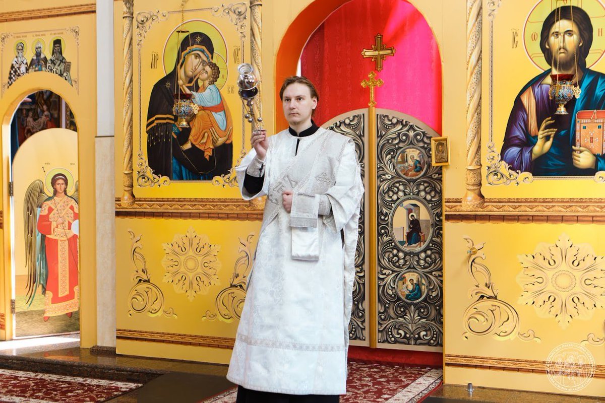 News_UOC's tweet photo. ☦️A memorial service for the victims of an attack upon Kyiv was performed at the Kyiv Theological Academy and Seminary.

The service was led by Archimandrite Volodymyr (Tsipino).
The Kyiv Theological Schools express condolences to the relatives and loved ones of the victims.
🔗https://t.co/1pnEdgZr3y
#UOC #OrthodoxChristians #ChristianLiving #ChristianFaith #Christianity #Christians #Church #religious #faith #prayer #service #memorial #Ukraine #UkraineConflict #ukrainewarreport #UkraineInvasion #Kyiv #attack #war #missile #drone #drones #UAV #strike #victims #news #academy #seminary #capital #city
