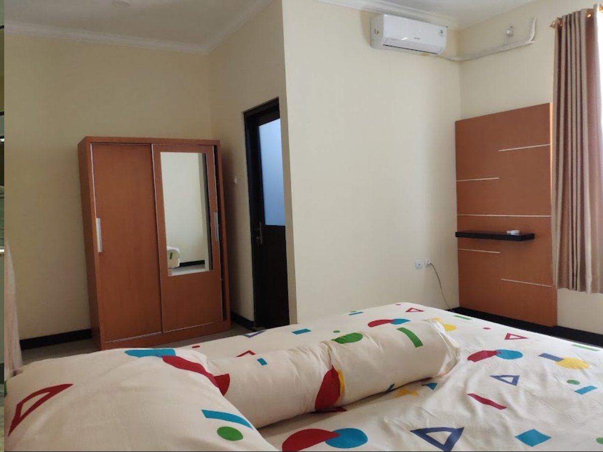 qjuyeons's tweet photo. info kost putri jatinangor unpad itb

Wisma Yafa [Jl. Sayang]
ready th ajaran 26/27
bisa survei ✅

more info dm! 

t. kost putri jatinangor unpad itb https://t.co/FTaDxxu7RV
