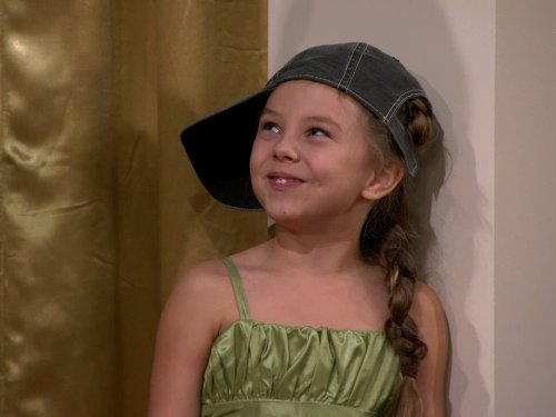 Disney_Wiki's tweet photo. Happy Birthday, Caitlin Carmichael
For Disney, she portrayed Eileen Keller in #ShakeItUp and Anya in the #AgentCarter episode "The Iron Ceiling".
She also voiced Alma in #DocMcStuffins and Athena in #SpecialAgentOso. https://t.co/LAdooGuO3E
