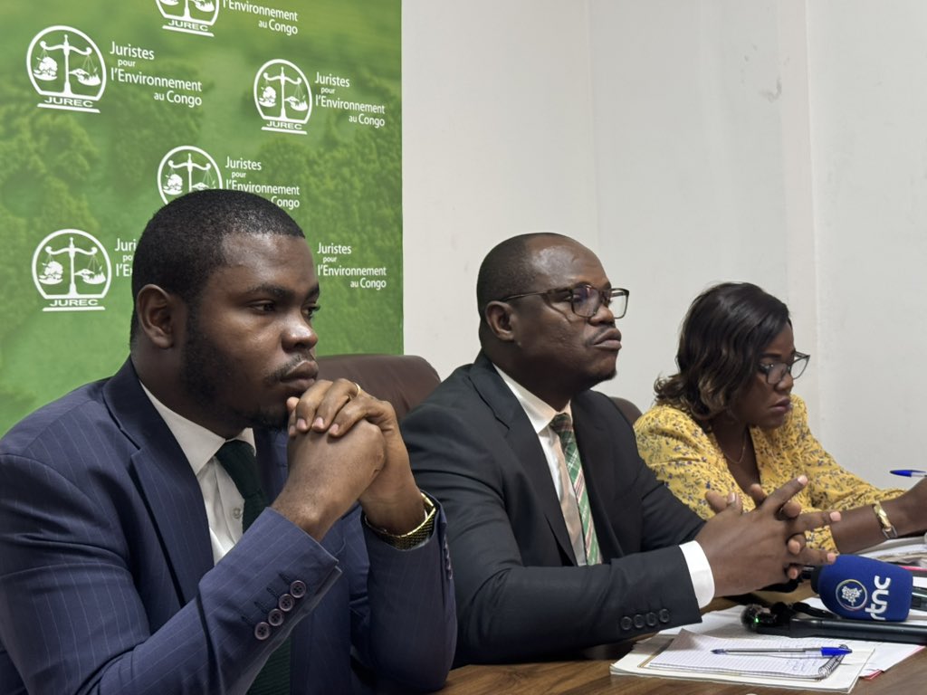 GREENRDC's tweet photo. 🌿 #RDC | Environnement

À la clôture du mois de juin, l’ONG JUREC présente le bilan de ses activités, les principales leçons tirées des webinaires sur les changements climatiques ainsi que son plaidoyer pour l’institutionnalisation du mois de juin comme « Mois de l’Environnement » en RDC.

#Environnement #Climat #DéveloppementDurable

@lilakako