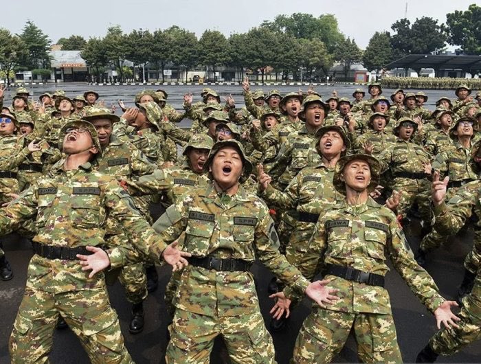 beranda25's tweet photo. DPR Desak Kemhan untuk Hentikan Latihan Militer Calon Manajer Kopdes https://t.co/If43yjjUhL https://t.co/vjxXed9Oov