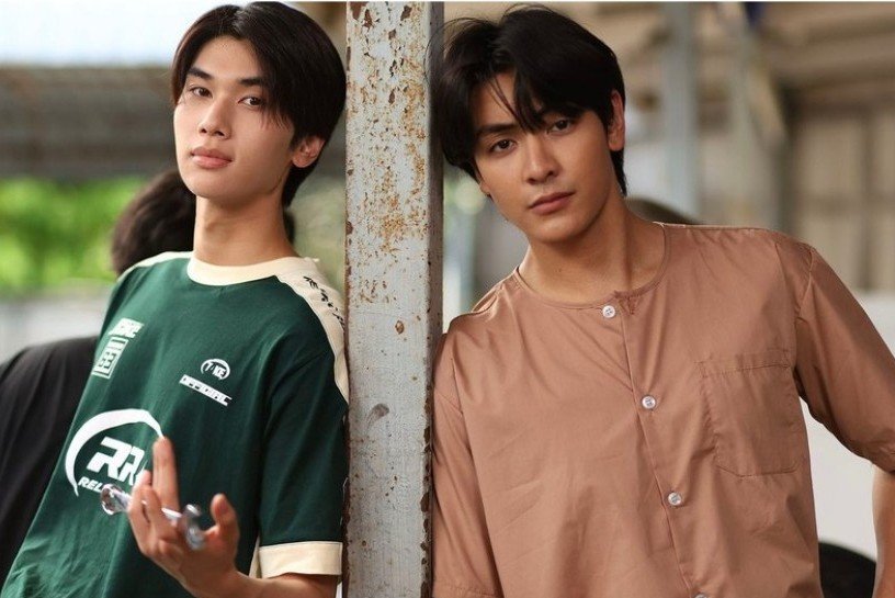 ninwithluv's tweet photo. "I fix cars"                                   "Fix me" https://t.co/l0mvEJMJmV