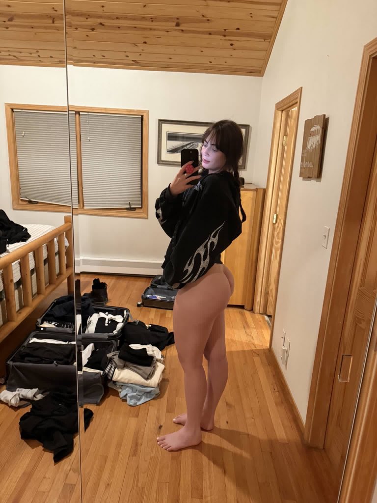 up_lyr's tweet photo. Just some lowkey a$$ 🤭😈 https://t.co/1w3hUCGCIA