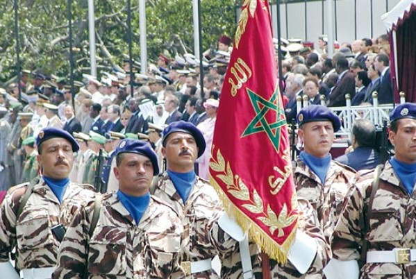 MoroccanSories's tweet photo. 🇲🇦🇮🇩🪖|Le Maroc et l'Indonésie envisagent une coopération militaire

Redouane Houssaini, ambassadeur du Maroc, s'est entretenu avec le ministre indonésien de la Défense, Sjafrie Sjamsoeddin, au sujet de l'état des relations entre les 2 pays et les perspectives de renforcement de la coopération dans le domaine de la défense.

Ils ont exprimé la volonté de développer la coopération militaire à travers le développement des échanges d’expertise, de la formation, ainsi que du renforcement des capacités et des contacts entre les forces armées des 2pays.

Les 2 pays connaissent le même problème de séparatisme financé par des acteurs étrangers.