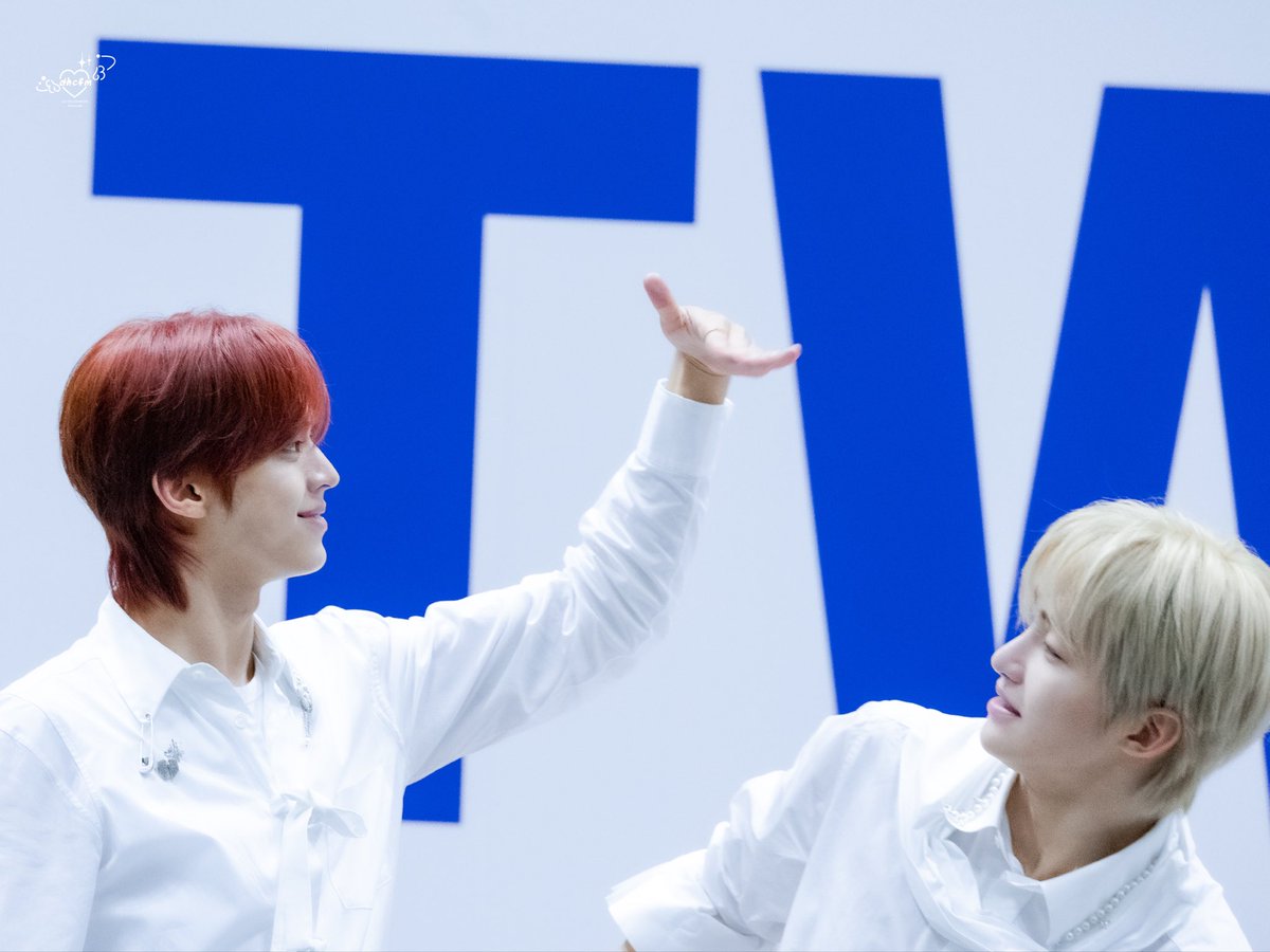 dhcfmc's tweet photo. 260702

🐺🪼🫳🏻

#도훈 #지훈 #훈훈즈 #TWS #DOHOON #JIHOON https://t.co/cGvpqpr3nT