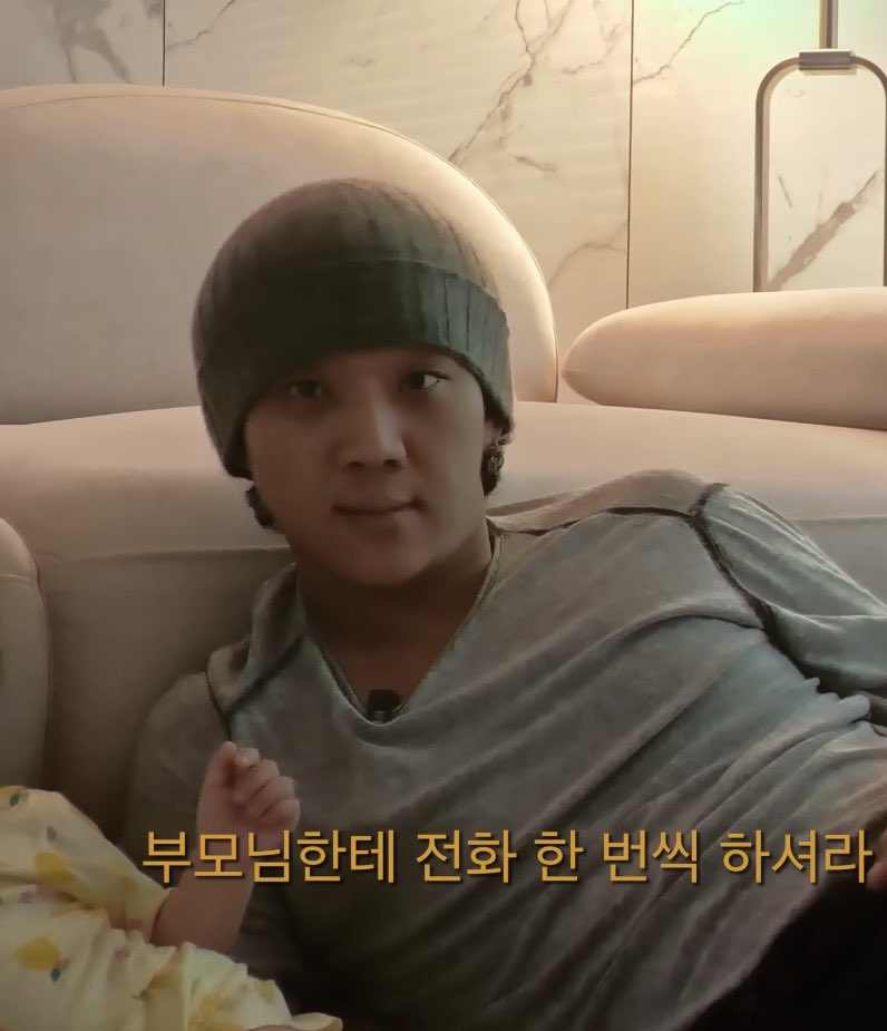 vvnzann's tweet photo. 진짜 똑같이 생겼네ㅋㅋㅋㅋㅋㅋㅋㅋㅋㅋ https://t.co/fiUlYSYmit