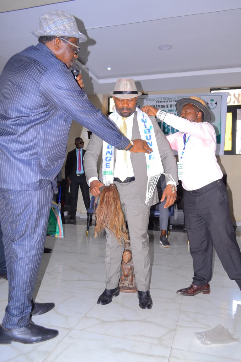 AgLuvungu's tweet photo. La grande mutualité TWIBUNGE a un nouveau Président !

Ce dimanche 28 juin 2026 la chefferie MAMBWE a été installée à la tête de TWIBUNGE Tanganyika pour un mandat rotatif de 3 ans.
Le Professeur Dr. KILONGOZI SI UMBA JEAN a été confié ce mandat au nom de la chefferie.
TUNAFURAHI https://t.co/2wlnpHDwUf