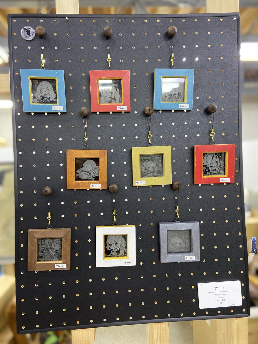 gingado1232's tweet photo. 7月企画【Thukimi (ツキミ)個展】のお知らせ
店舗併設の「サロン・ド・ラメール」にて「ミクストメディアアート展”私ならこうする⇨AI×Glass art」を開催中。
AIを駆使して印刷した多層ガラスによる作品です。
会期：2026.7.2（木）~31(金)
定休：日曜。第2.4水曜（8,22日）
時間:10〜18時 https://t.co/iJreNVsj8a