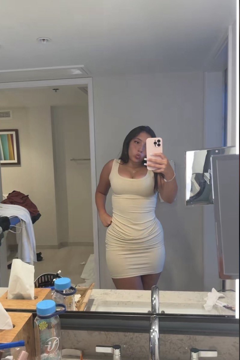 jayy1088's tweet photo. DM TO TALK ABOUT HER https://t.co/rj9tRTfmTu