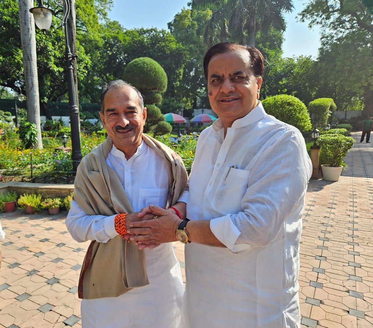 advdevrajgurjar's tweet photo. भाजपा राजस्थान के प्रदेश अध्यक्ष एवं राज्यसभा सांसद श्री @madanrrathore  जी को जन्मदिवस की हार्दिक बधाई एवं शुभकामनाएँ।

प्रभु श्रीराम से आपके उत्तम स्वास्थ्य एवं दीर्घायु जीवन की कामना करता हूँ। @SSJaunapuria 

#HBDayMadanJi https://t.co/RHQzChNktd